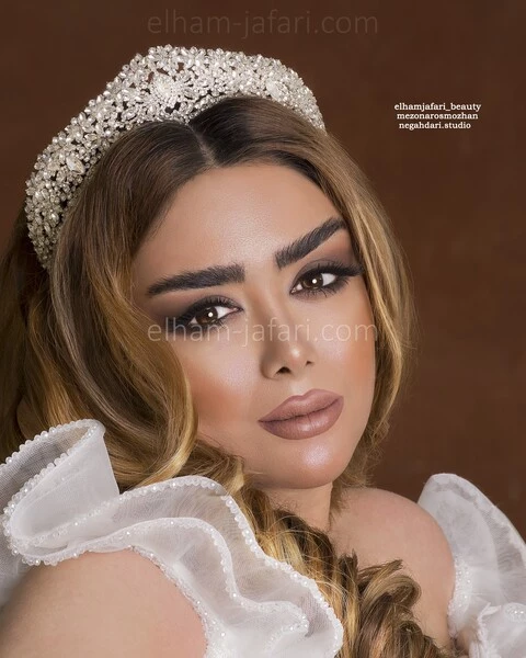 اموزش آرایش عروس اصفهان - آرایش عروس اصفهان - بهترین آرایشگاه آرایش عروس در اصفهان